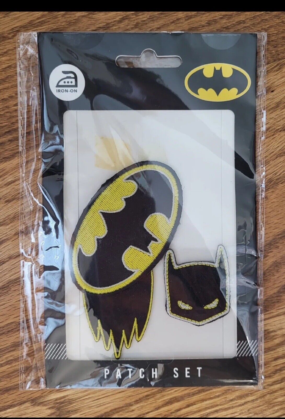 Primary image for NEW Bioworld DC Batman Iron On 3 Patch Set Loot Crate WB Sealed Official