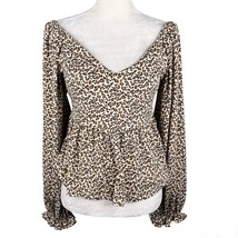 Main Strip Top Medium Animal Print V-Neck Stretch Long Sleeve New - $33.56 CAD
