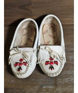 Minnetonka Women&#39;s Thunderbird  Moccasin Size 5.5 M slightly USED White - €16,80 EUR