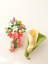 Floral Bouquet &amp; Lily Lapel Brooch Pin Pinback Lot - £11.56 GBP