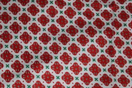 6.9 yd Vtg Geometric Red Green White Crisp Cotton Fabric 35x250 - $60.80