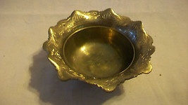 DECORATIVE ENGRAVED BRASS COLORED BOWL, SCALLOPED EDGES, MADE IN PAKISTAN - £31.79 GBP