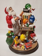 RARE Danbury Mint M&amp;M&#39;s Santa Claus Holiday Christmas Colorful Figure Sc... - £79.12 GBP