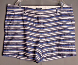 Land&#39;s End Low Rise Textured Shorts Horizontal Blue/White Striped Womens... - $16.82