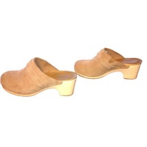 Crocs Women&#39;s Size 6W Triple Comfort Brown Suede Clogs - $23.38