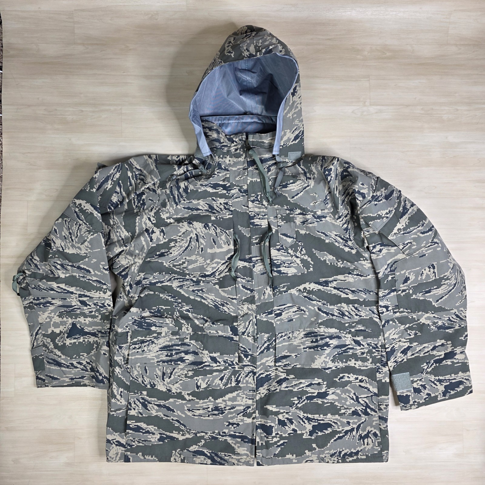 US AF Tiger Stripe Parka All-Purpose Environmental Waterproof Size Large... - $69.19