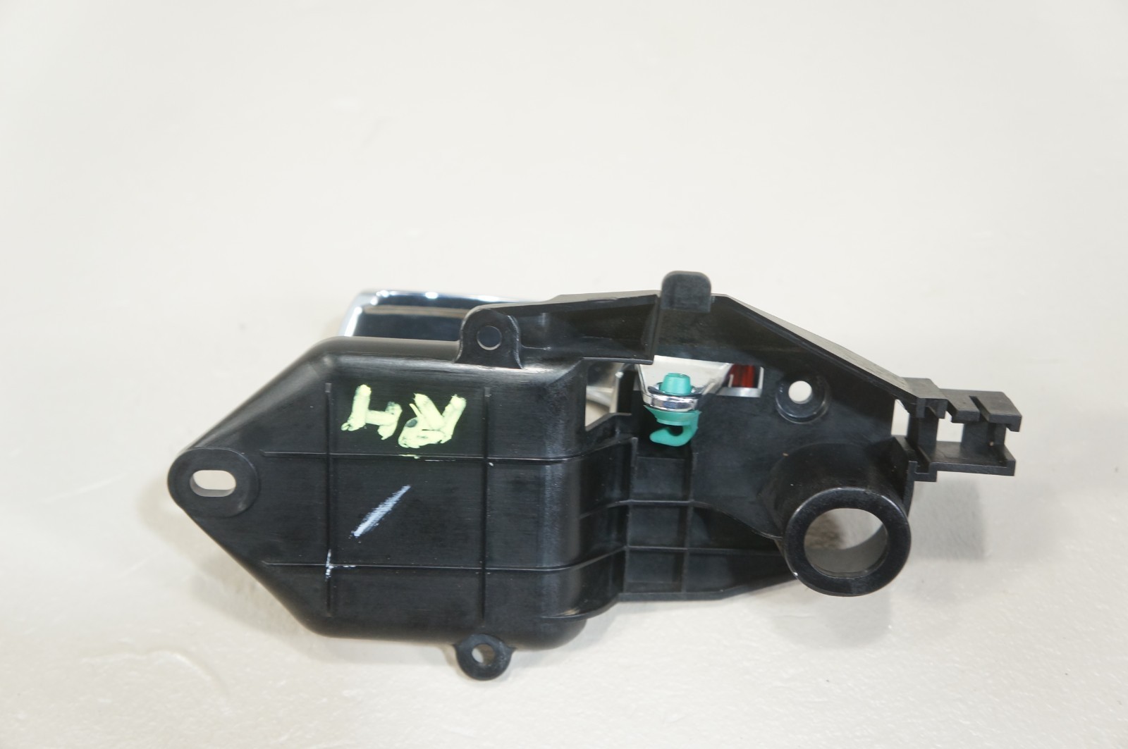 2012-2019 fiat 500 right passenger pass side interior door handle oem Item image 14