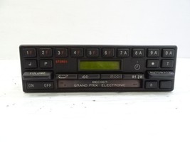 83 Mercedes 380SL head unit, radio cassette player Becker Grand Prix - $2,887.64 MXN