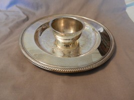 Vintage International Silver Round Serving Platter with Dip Bowl (M) - £31.60 GBP