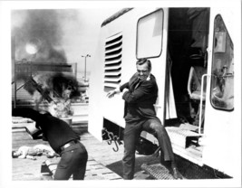 Diamonds Are Forever vintage 8x10 photo Sean Connery in action against a... - £11.85 GBP