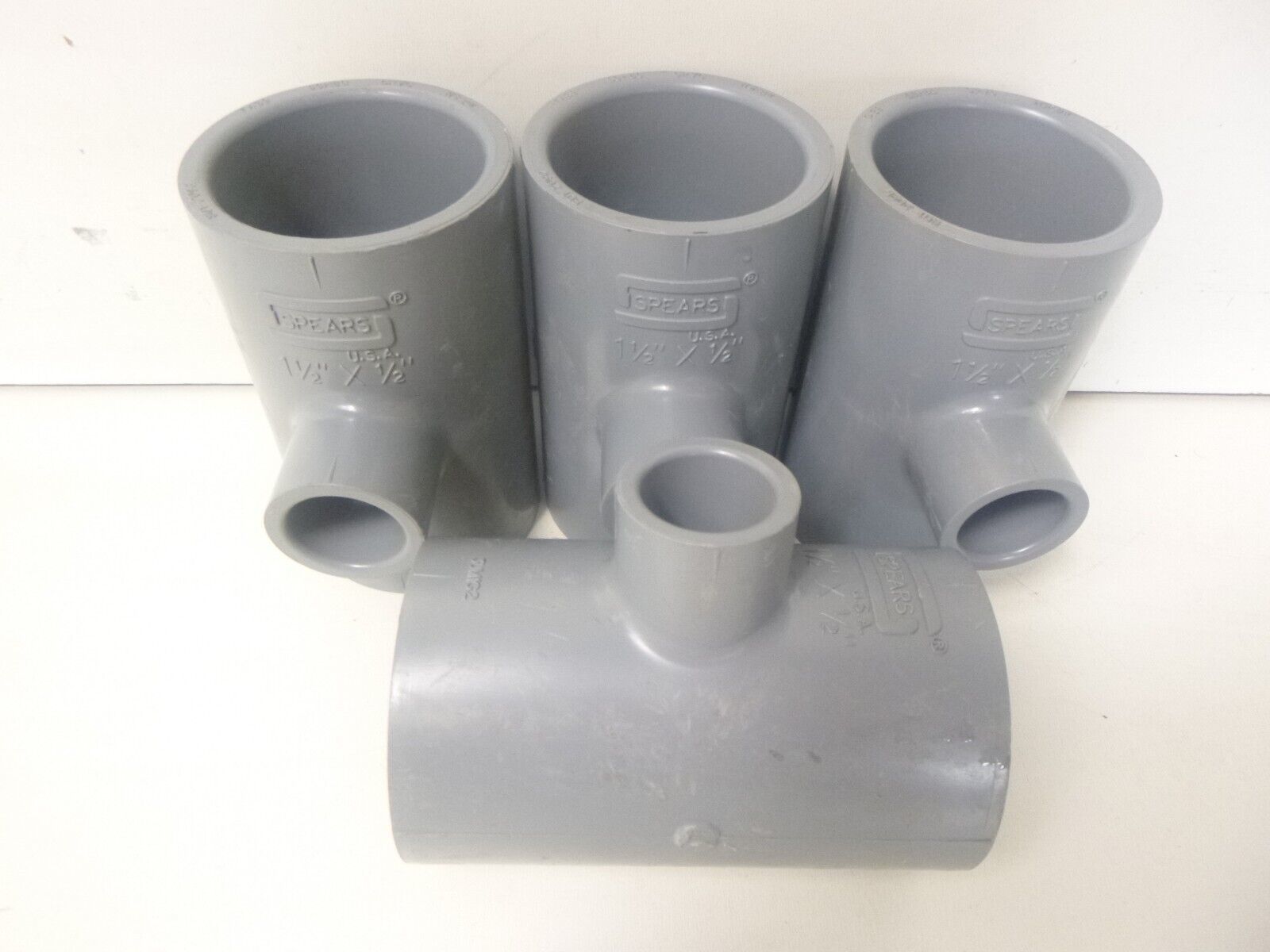 Spears 801-209C 1-1/2&quot; x 1/2&quot; CPVC Reducing Tee Socket SCH 80 Lot of 4 - $25.17