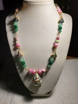 19 Inch Hand Beaded Necklace Green Pink With Gold Colored Accents - £13.32 GBP