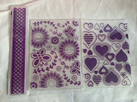 Crafters Companion Flower &amp; Hearts embossing folder &amp; border set - £13.36 GBP