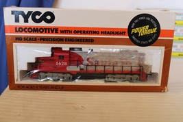 HO Scale Tyco GP20 Diesel Locomotive Santa Fe War Bonnet #5628 Red &amp; Silver - $125.00