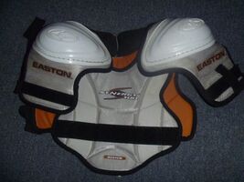 Easton Synergy 100 Youth Hockey Shoulder Pads/Chest Protector Sz Medium ... - $20.00