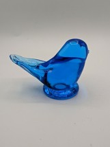 Leo Ward Art Glass Paperweight Figurine Bluebird of Happiness Signed 1997 3.75&quot;H - £19.91 GBP