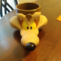 Wile E Coyote Figural Mug Warner Bros Looney Tunes 1993 Long Nose Wylie - £11.53 GBP