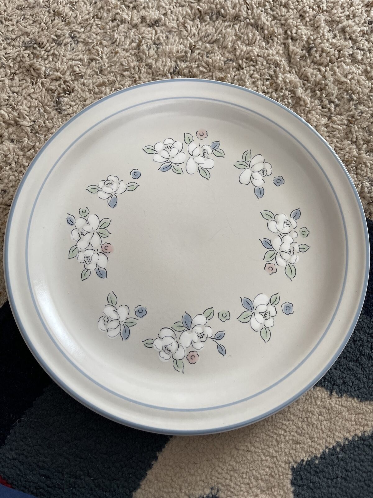 Hearthside Japan Chantilly FLEUR DE LUNE Dinner Plate 10 5/8&quot; Blue - $7.39