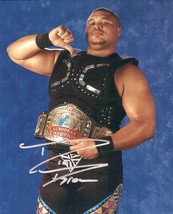 D&#39;Lo Brown Signed Autographed Glossy 8x10 Photo - £11.78 GBP