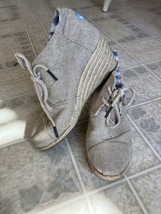 TOMS Tan Linen Fabric Lace-Up Espadrille Wedge Boots, Size 7.5 (US) - $25.87