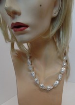 Natasha BNWT Bold Chunky Faux Pearl Necklace W Goldtone Toggle Closure 18&quot; Long - £27.61 GBP