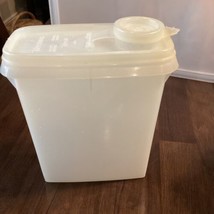 Vintage Tupperware Pour-N-Store Small Cereal Storage #499-4 &amp; Clear Lid #509-1 - £6.23 GBP