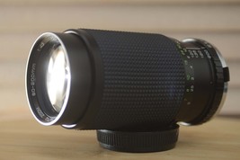 Sun OM fit 80-200mm f4.5 MC Zoom lens. Perfect for wildlife photography. - £76.30 GBP