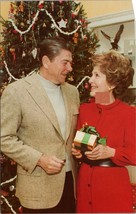 President &amp;Mrs. Reagan Exchange Gifts First White House Christmas Postcard PC529 - $4.99