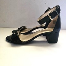 Bandolino Womens Shoes Size 8M Strappy Sandals Block Heels Buckle Toe Accent - £15.96 GBP