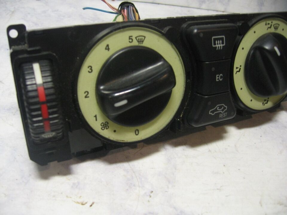 1708300885 R170 Mercedes Benz SLK230 SLK320 Heater A/C Climate Control 9... - $117.81