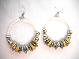 Camel Tan Coconut Wood &amp; Antique Alloy &amp; Seed Beaded Hoop Dangling Earrings - £3.15 GBP