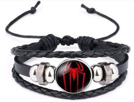 Superhero Spider Glass Domed Logo Braided Leather Bracelet - €12,89 EUR