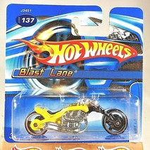 2006 Hot Wheels Collector #137 BLAST LANE Yellow Variant w/Black MC3Sp ShortCard - £6.48 GBP