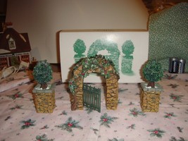 Dept 56 Village Accessories Stone Corner Posts With Holly Tree And Stone Archway - £21.17 GBP
