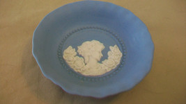 Vintage Blue &amp; White Ceramic Bowl Lady With Roses, Jasperware Wedgwood Style - $21.00