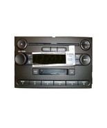 CD Cass radio. New OEM factory FoMoCo stereo fits 2005-2006 Ford Focus w... - $1,421.40 MXN