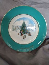 Avon 1978 Christmas Plate &quot;Trimming the Tree&quot; 6th Edition Wedgewood - $14.03