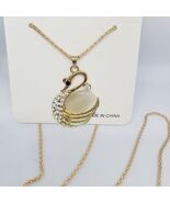 Bijoux by Meera Goldtone SWAN Pendant Necklace with clear rhinestones - €17,63 EUR