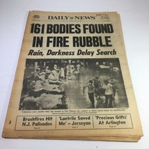 NY Daily News:5/30/77 161 Bodies Found In Fire Rubble Rain,Darkness Delay Search - £15.22 GBP