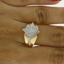 1/14Ct Diamanti Finti Quadrato Grappolo Anello IN 14K Oro Giallo Placcato - £91.31 GBP
