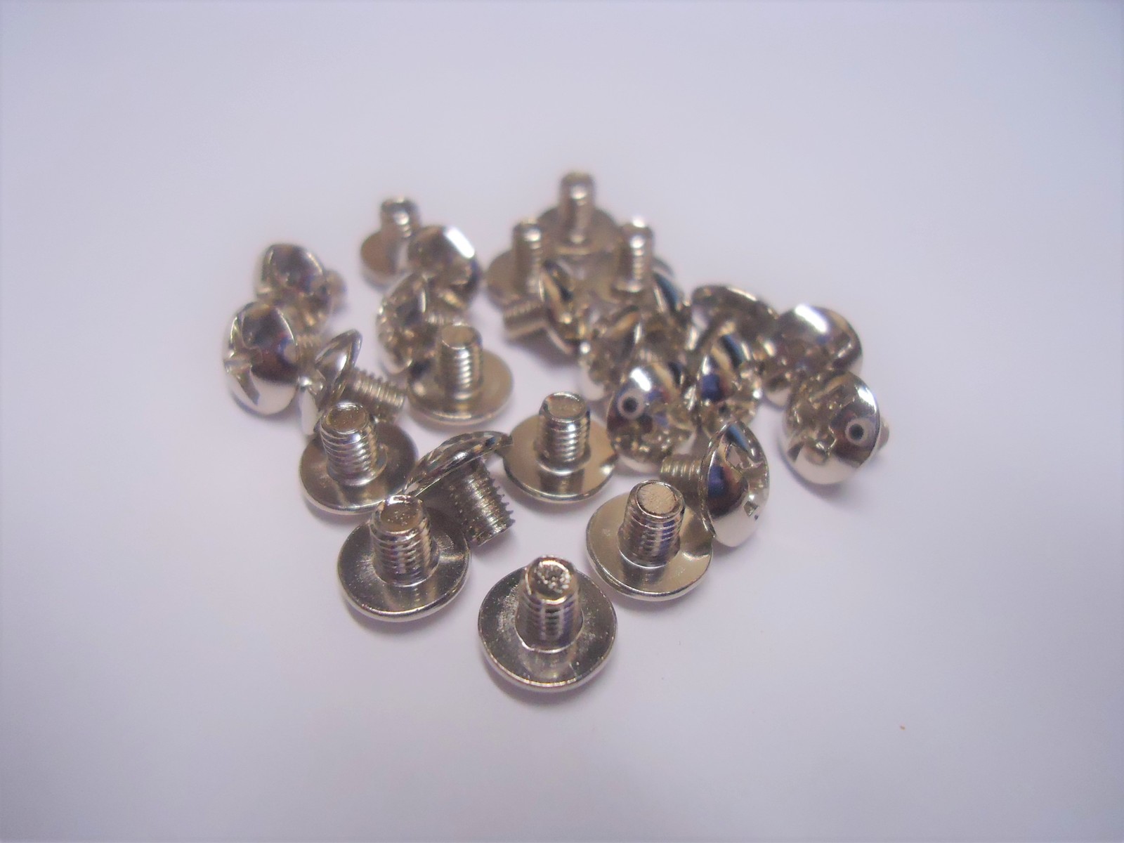 3mm, Chrome M3 screw for HDD, CD-Rom or Motherboard, 50 pcs per order - $3.85