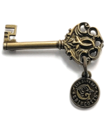 Wizarding World of Harry Potter Gringotts Bank Key Pin Universal Studios - $54.73 CAD