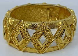 Vintage CASTLECLIFF Chunky Hinged Cuff Gold Tone Bracelet Click/Snap Closure - £60.37 GBP