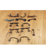 LOT OF 13 CAST IRON DRAWER PULLS HANDLES RESALE FLEA MARKET RUSTIC *READ... - $432.40 MXN