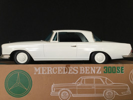 Vintage RARE Mercedes Benz Ride On Car Toy 300SE 24&quot; L Ichiko Japan - $2,438.56