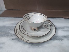 Winterling Markleuthen Bavaria Mid Century Three Piece Cup &amp; Saucer Trio - £19.46 GBP