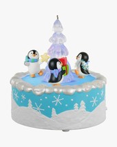 Hallmark 2020 Playful Penguins Music Lights &amp; Motion Keepsake Ornament - £63.67 GBP