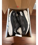 BNIB Hoka Clifton 9 Men&#39;s Running Shoes, Size 10D, Blak/White, 1127895 - $217.32 CAD