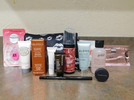 Beauty Sampler Bag Blaack with white kisses - $29.99