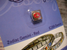 Essenza Italian Charm - ZODIAC- Links Together Makes A Bracelet - RED- Gemini - £0.76 GBP